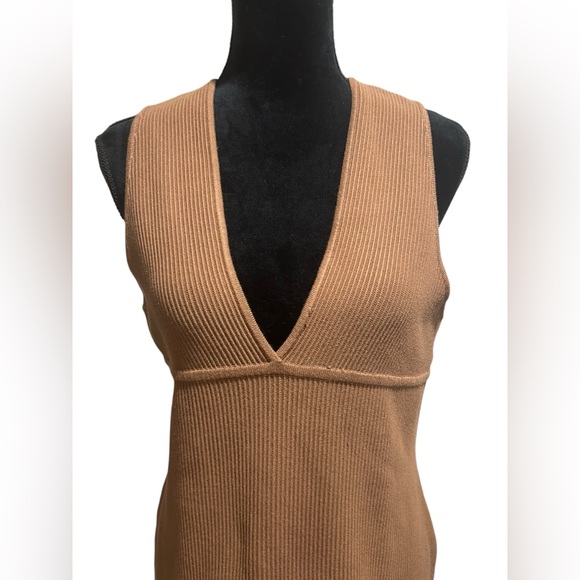 House of Harlow 1960 Luxe Essentials Sleeveless V Neck Ribbed Mini Dress large - Picture 4 of 9
